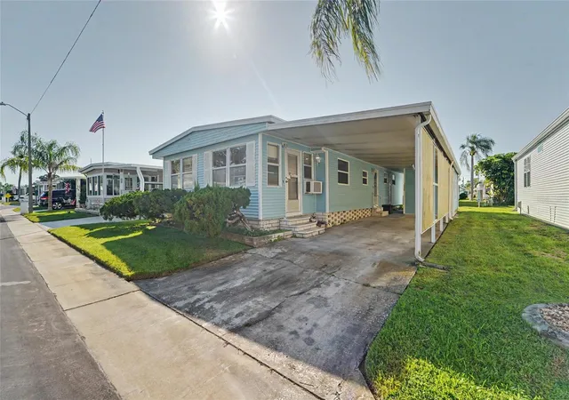 Photo 2 of Manufactured home for sale at 1500 County Rd 1 #219, Dunedin, FL 34698 | MLS# TB8557328 | Listing updated on 2026-10-23