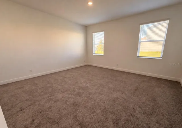 Photo 4 of Single family home for sale at 7028 Rolling Gdns Loop, Groveland, FL 34736 | MLS# O6449285 | Listing updated on 2026-10-13