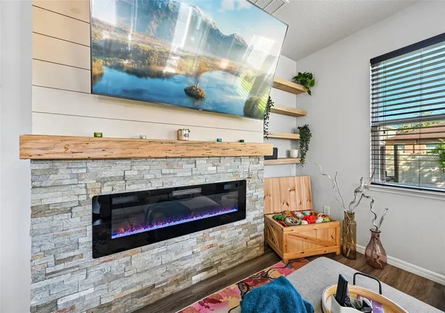 Photo 4 of Single family home for sale at 11103 Spring Point Cir, Riverview, FL 33579 | MLS# A4709322 | Listing updated on 2026-10-29