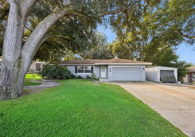 Photo 3 of Single family home for sale at 324 E Fullers Cross Rd, Winter Garden, FL 34787 | MLS# G5118974 | Listing updated on 2026-10-16