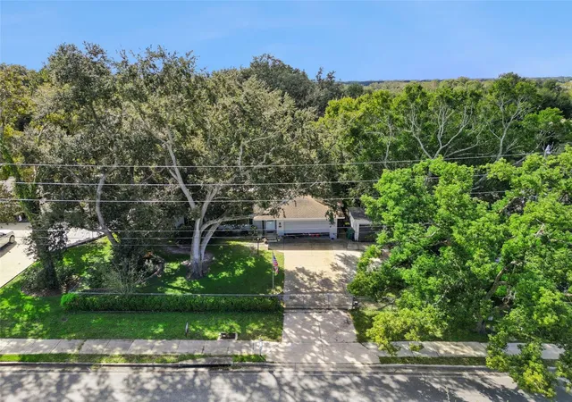 Photo 2 of Single family home for sale at 324 E Fullers Cross Rd, Winter Garden, FL 34787 | MLS# G5118974 | Listing updated on 2026-10-16