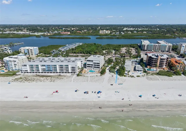 Photo 4 of Condo for sale at 19600 Gulf Blvd #202, Indian Shores, FL 33785 | MLS# TB8557338 | Listing updated on 2026-10-16