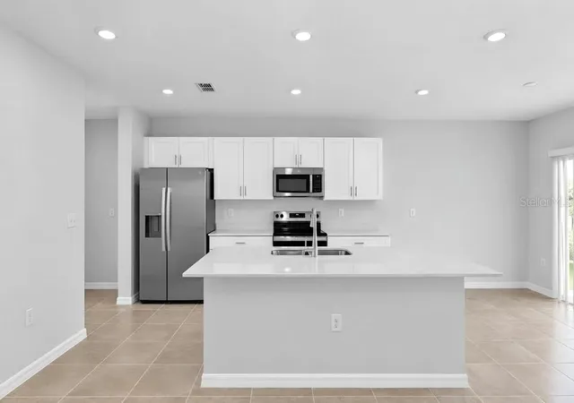 Photo 2 of Single family home for sale at 5464 Crown Point Rd, Kissimmee, FL 34758 | MLS# O6449293 | Listing updated on 2026-10-13