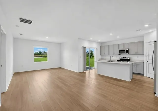 Photo 3 of Single family home for sale at 5326 Loggia Ln, Kissimmee, FL 34758 | MLS# O6449302 | Listing updated on 2026-10-13
