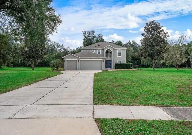 Photo 4 of Single family home for sale at 7406 Lake Marni Ct, Mount Dora, FL 32757 | MLS# O6449304 | Listing updated on 2026-10-23