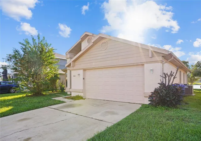Photo 3 of Single family home for sale at 2616 Whalebone Bay Dr, Kissimmee, FL 34741 | MLS# O6449308 | Listing updated on 2026-10-20