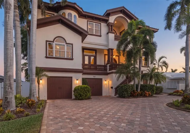 Photo 2 of Mansion for sale at 7851 9th Avenue S, Saint Petersburg, FL 33707 | MLS# TB8557361 | Listing updated on 2026-10-24