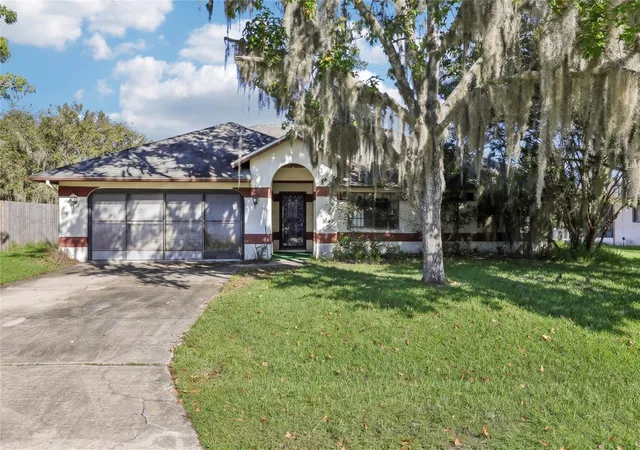 Photo 1 of Single family home for sale at 12 Bay Spring Pl, Palm Coast, FL 32137 | MLS# O6449310 | Listing updated on 2026-10-16