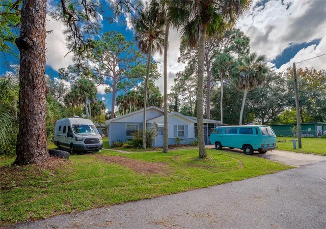 Photo 1 of Single family home for sale at 300 Alice St, Edgewater, FL 32132 | MLS# V4951790 | Listing updated on 2026-10-16