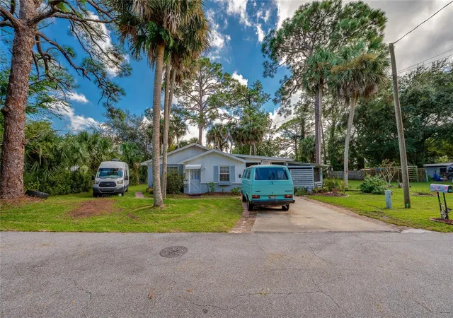 Photo 2 of Single family home for sale at 300 Alice St, Edgewater, FL 32132 | MLS# V4951790 | Listing updated on 2026-10-16