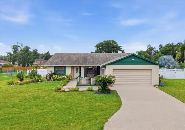 Photo 1 of Sale Pending at 3179 Lake Saxon Dr, Land O Lakes, FL 34639 | MLS# TB8557376 | Listing updated on 2026-10-18