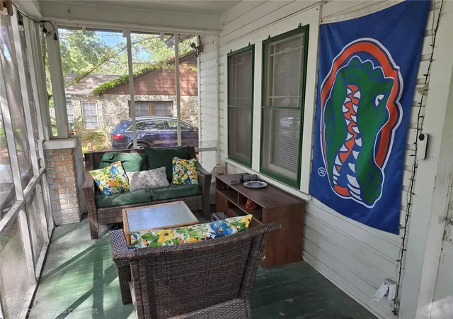Photo 3 of Single family home for sale at 115 Nw 20th Drive, Gainesville, FL 32603 | MLS# GC544131 | Listing updated on 2026-10-22