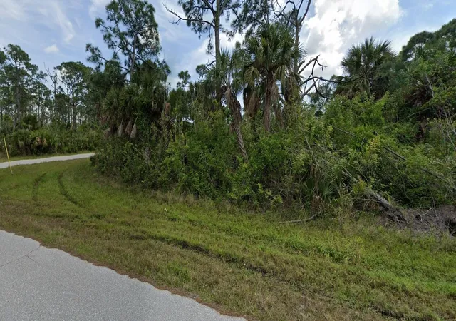 Photo 2 of Sale Pending at 12039 Van Loon Ave, Port Charlotte, FL 33981 | MLS# C7531928 | Listing updated on 2026-10-29