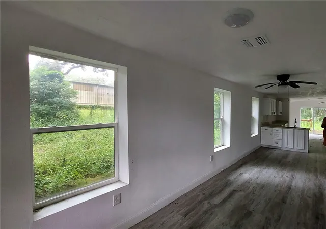 Photo 3 of Single family home for sale at 314 Hendricks Ave, Brooksville, FL 34601 | MLS# TB8557389 | Listing updated on 2026-10-15