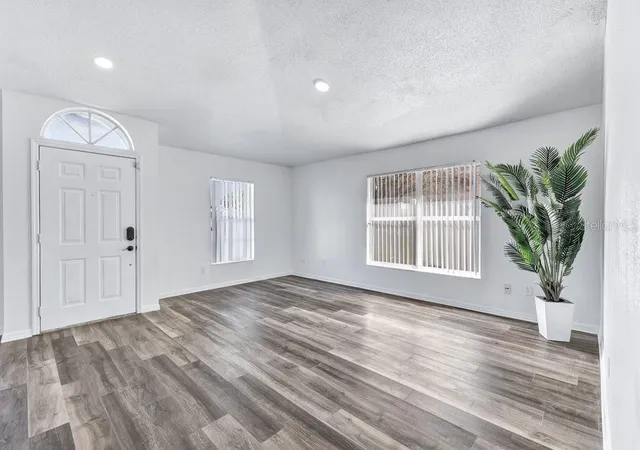 Photo 3 of Single family home for sale at 7422 Holw Ridge Cir, Orlando, FL 32822 | MLS# O6449329 | Listing updated on 2026-10-27
