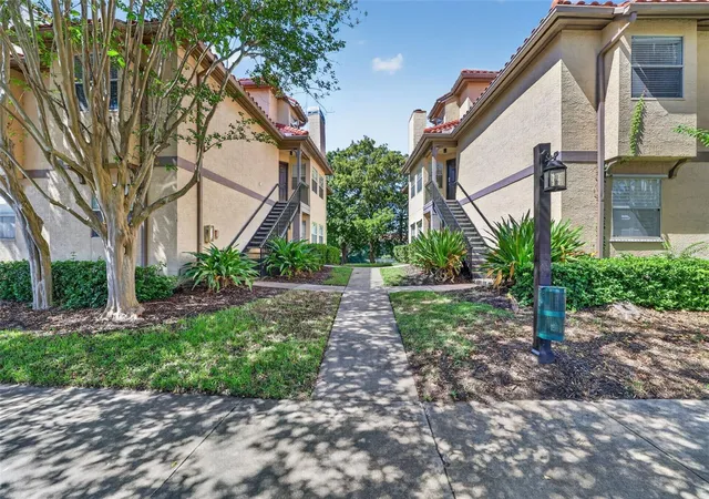 Photo 3 of Condo for sale at 2400 Feather Sound Dr #1121, Clearwater, FL 33762 | MLS# TB8557398 | Listing updated on 2026-10-20