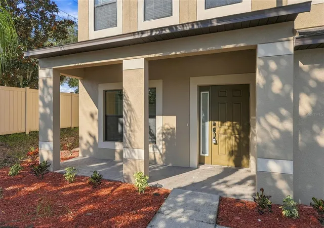 Photo 4 of Single family home for sale at 1306 Garden Stone Ln, Brandon, FL 33510 | MLS# TB8557399 | Listing updated on 2026-10-26
