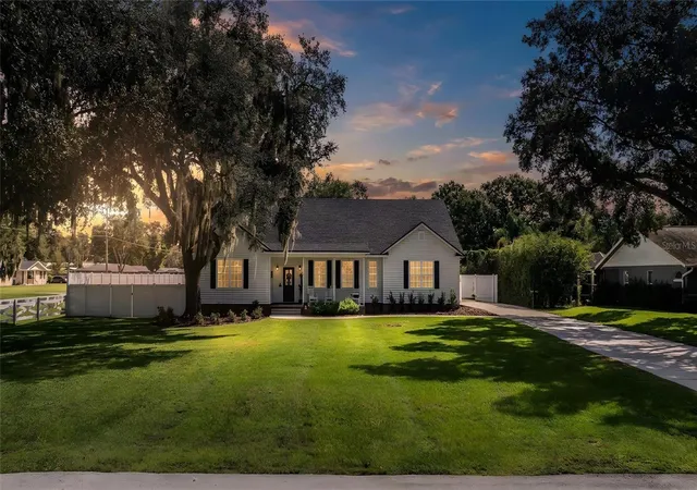 Photo 2 of Single family home for sale at 6206 Forestwood Dr W, Lakeland, FL 33811 | MLS# L4965735 | Listing updated on 2026-10-17