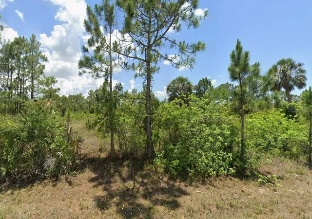 Photo 7 of Single family home for sale at 947 Chadwick Ave, LEHIGH ACRES, FL 33974 | MLS# O6449343 | Listing updated on 2026-10-13