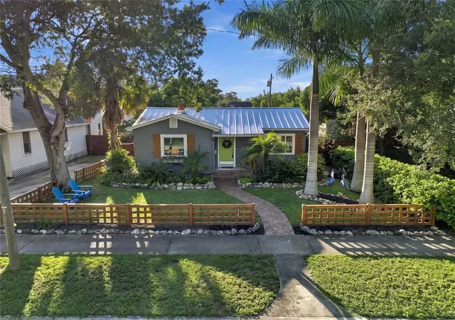 Photo 3 of Single family home for sale at 3108 10th Street N, Saint Petersburg, FL 33704 | MLS# TB8557405 | Listing updated on 2026-10-17