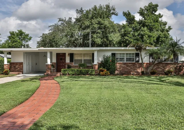 Single family home for sale at 650 Park Ln, Bartow, FL 33830 | MLS# L4965737 | Listing updated on 2026-10-31