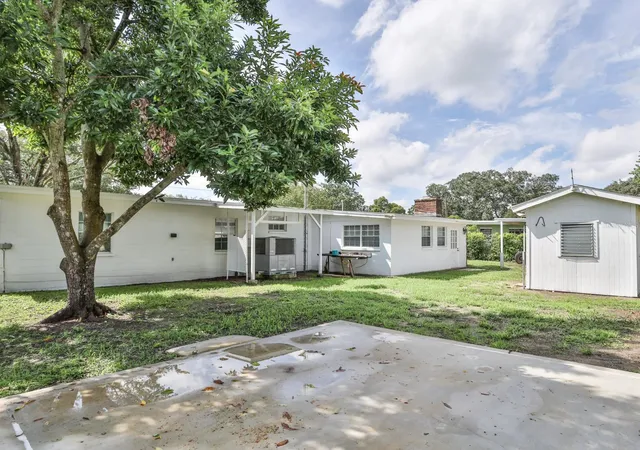 Photo 3 of Single family home for sale at 650 Park Ln, Bartow, FL 33830 | MLS# L4965737 | Listing updated on 2026-10-31
