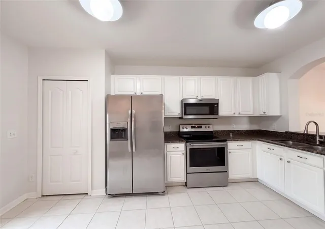 Photo 2 of Townhouse for sale at 16315 Swan View Cir, Odessa, FL 33556 | MLS# O6449371 | Listing updated on 2026-10-30