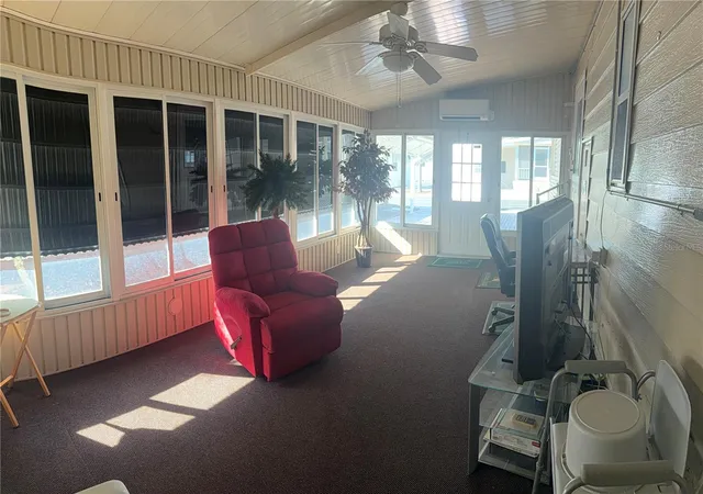 Photo 3 of Manufactured home for sale at 3301 2nd Street Blvd #261, Dunedin, FL 34698 | MLS# TB8557429 | Listing updated on 2026-10-13