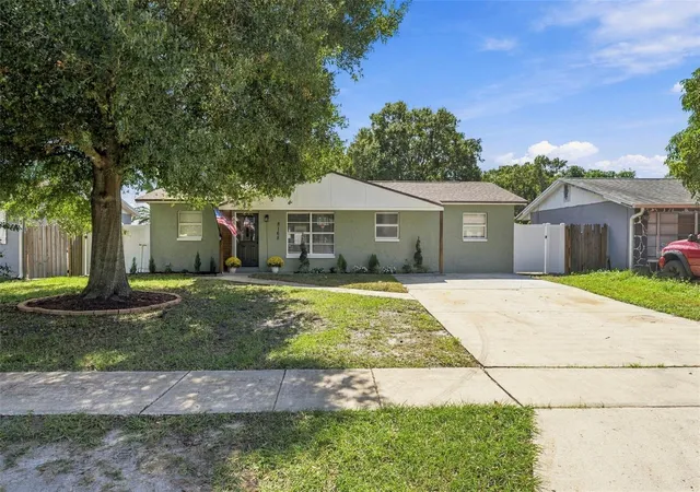 Photo 1 of Single family home for sale at 8168 82nd Avenue, Seminole, FL 33777 | MLS# TB8557450 | Listing updated on 2026-10-18
