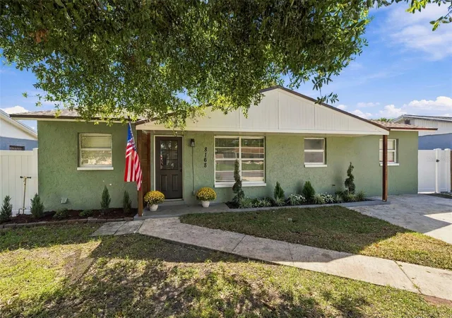 Photo 4 of Single family home for sale at 8168 82nd Avenue, Seminole, FL 33777 | MLS# TB8557450 | Listing updated on 2026-10-18