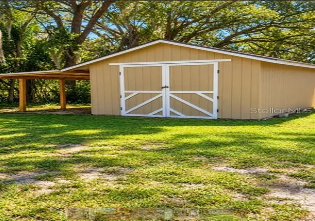 Photo 2 of Single family home for sale at 16421 Hanna Rd, Lutz, FL 33549 | MLS# TB8557452 | Listing updated on 2026-10-20