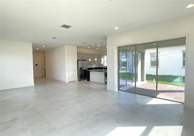 Photo 4 of Single family home for sale at 8131 Mabury Ln, Orlando, FL 32832 | MLS# O6449400 | Listing updated on 2026-10-13