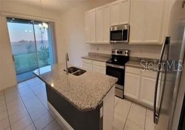 Photo 4 of Single family home for sale at 109 Trinity Ridge Cir, Davenport, FL 33897 | MLS# K4903867 | Listing updated on 2026-10-13