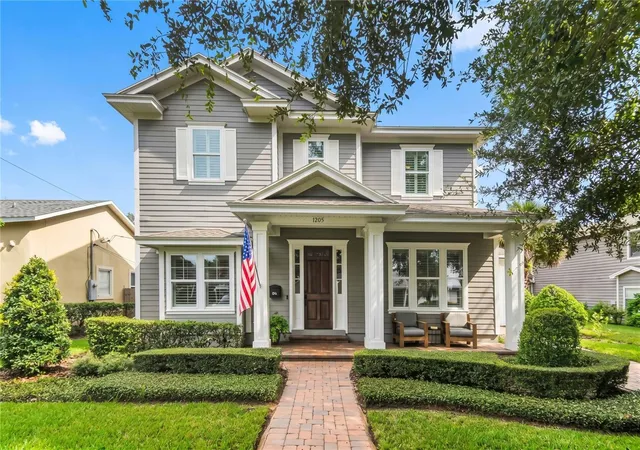 Photo 1 of Sale Pending at 1206 Stetson St, Orlando, FL 32804 | MLS# O6449408 | Listing updated on 2026-10-19