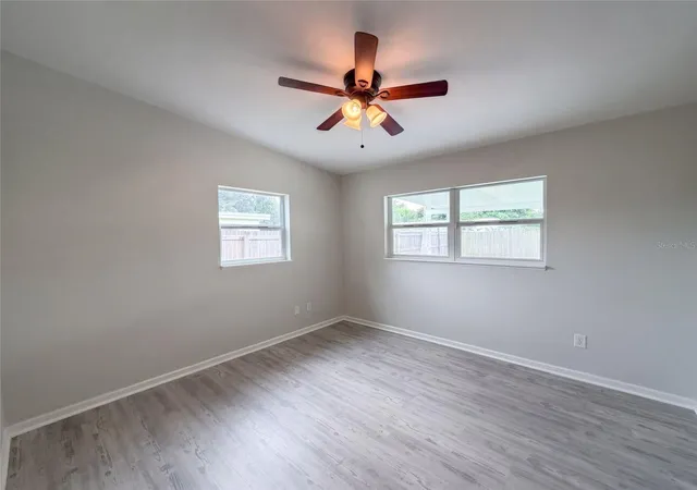 Photo 3 of Single family home for sale at 1371 Jeffords St, Clearwater, FL 33756 | MLS# O6449414 | Listing updated on 2026-10-17