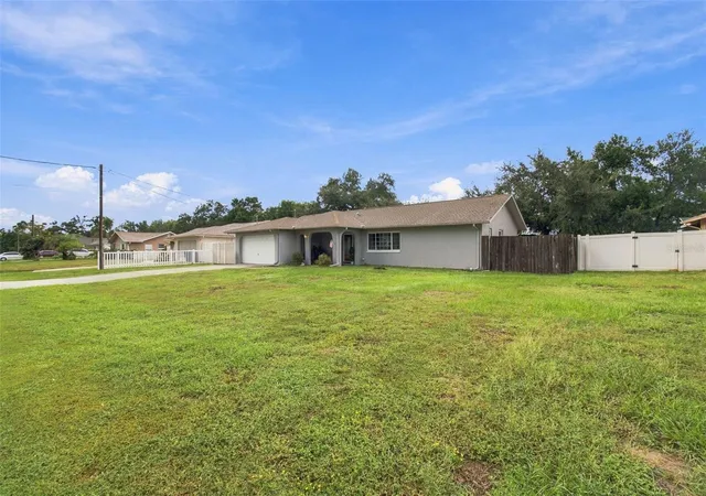 Photo 2 of Single family home for sale at 10435 Tassel St, Spring Hill, FL 34608 | MLS# TB8557473 | Listing updated on 2026-10-16