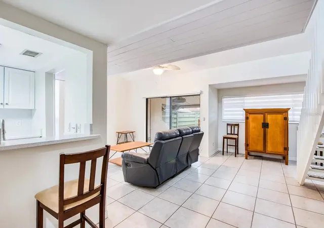 Listing Photo 5 - Condo for sale in building located at 6313 Pelican Creek Xing, Saint Petersburg, FL 33707 - Unit #-