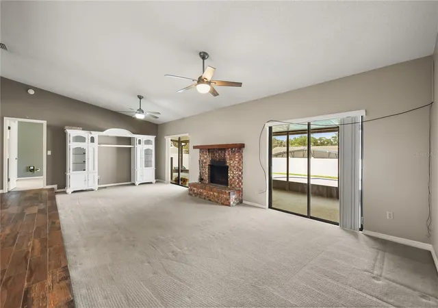 Photo 4 of Single family home for sale at 1008 Forest Cir, Winter Springs, FL 32708 | MLS# O6449425 | Listing updated on 2026-10-21