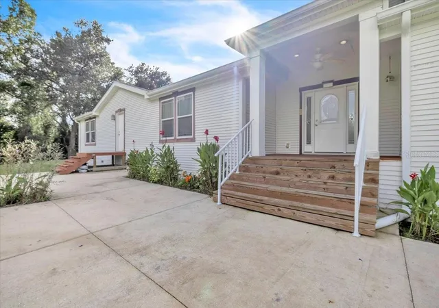 Photo 3 of Manufactured home for sale at 5188 Pine Level Rd, Ona, FL 33865 | MLS# O6449428 | Listing updated on 2026-10-14