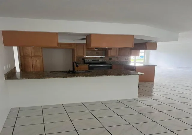 Photo 2 of Single family home for sale at 719 Acadia Rd, Venice, FL 34293 | MLS# A4709356 | Listing updated on 2026-10-30