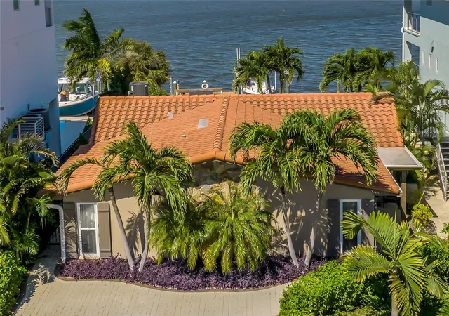 Photo 1 of Single family home for sale at 106 Wall St, Redington Shores, FL 33708 | MLS# TB8557496 | Listing updated on 2026-10-20