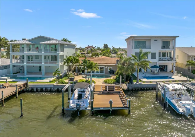 Photo 4 of Single family home for sale at 106 Wall St, Redington Shores, FL 33708 | MLS# TB8557496 | Listing updated on 2026-10-20