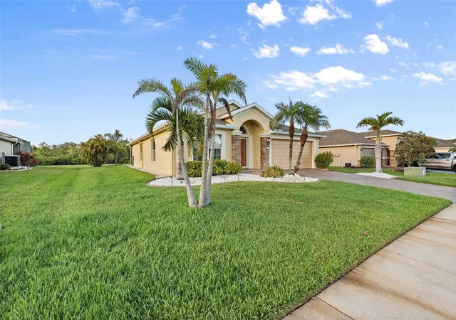 Photo 3 of Single family home for sale at 5902 106th Terrace E, Parrish, FL 34219 | MLS# A4709363 | Listing updated on 2026-10-17