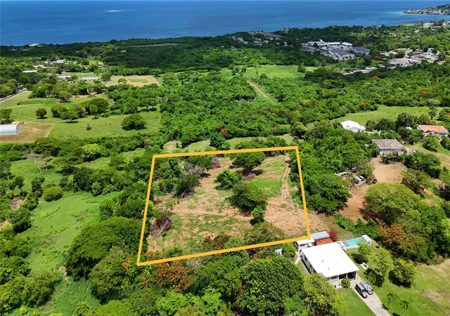 Photo 2 of Land for sale at 43 Calle 1, Vieques, PR 00765 | MLS# PR9124934 | Listing updated on 2026-10-14