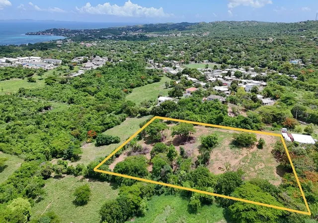 Photo 4 of Land for sale at 43 Calle 1, Vieques, PR 00765 | MLS# PR9124934 | Listing updated on 2026-10-14