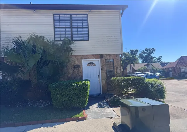 Photo 1 of Townhouse for sale at 3418 Sunrise Villas Ct N, Tampa, FL 33614 | MLS# TB8557521 | Listing updated on 2026-10-22
