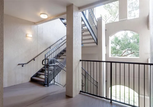 Photo 3 of Condo for sale at 5530 Metrowest Blvd #203, Orlando, FL 32811 | MLS# O6449446 | Listing updated on 2026-10-22