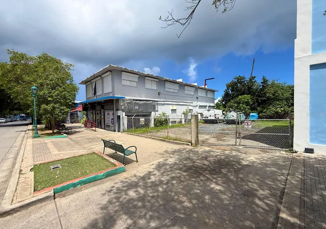 Photo 4 of Sale Pending at 50 Benitez Guzman, Vieques, PR 00765 | MLS# PR9124935 | Listing updated on 2026-10-20