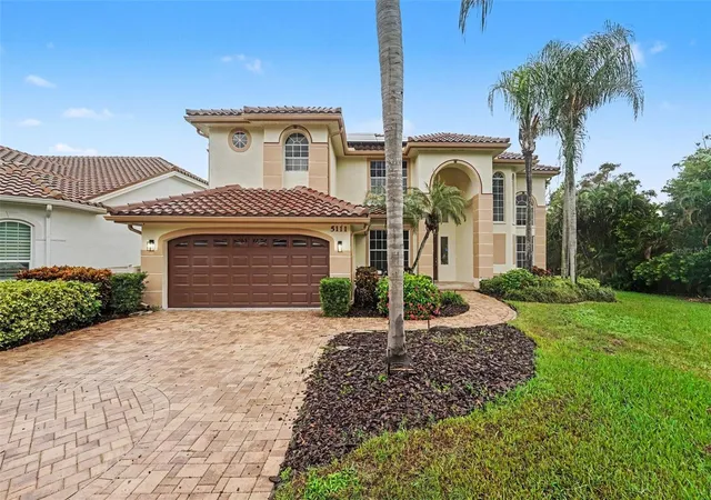 Photo 1 of Single family home for sale at 5111 Queen Palm Ter Ne, Saint Petersburg, FL 33703 | MLS# O6449447 | Listing updated on 2026-10-14
