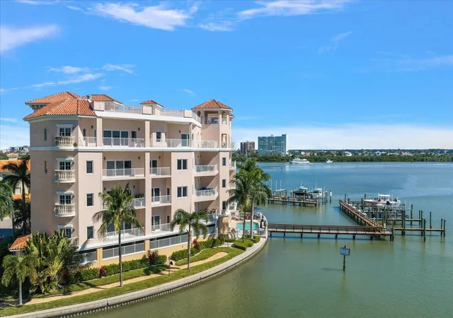 Photo 4 of Condo for sale at 205 Brightwater Dr #401, Clearwater Beach, FL 33767 | MLS# TB8557528 | Listing updated on 2026-10-21